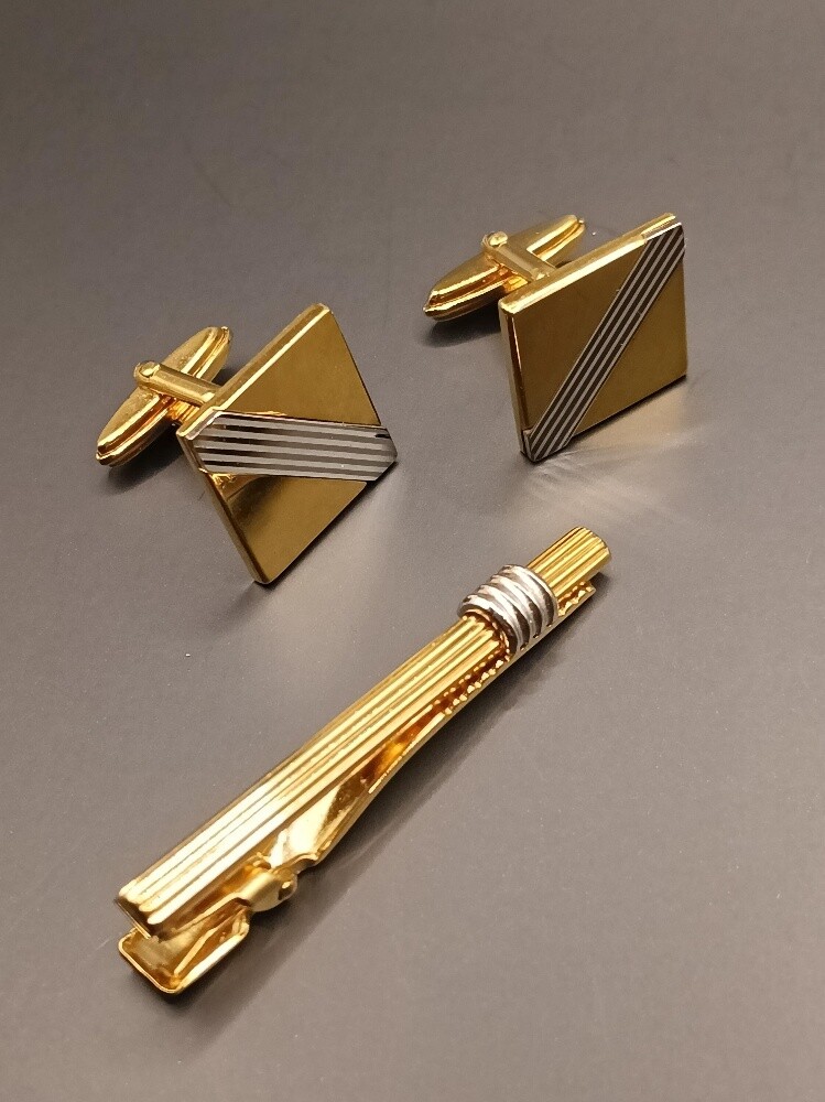 Preloved Branded Cufflinks Tie Pins - 4