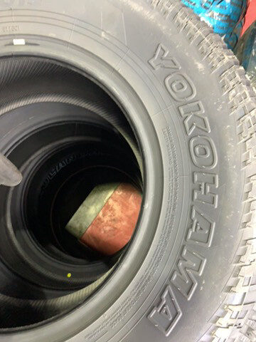 285/70r17 G015 Yokohama  - 4
