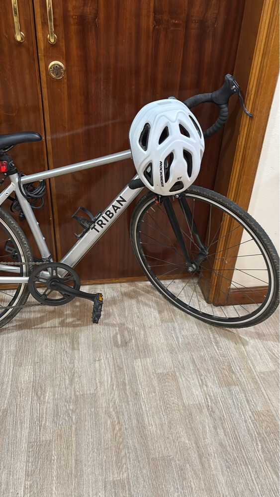 Two high-quality bikes and gear - 8