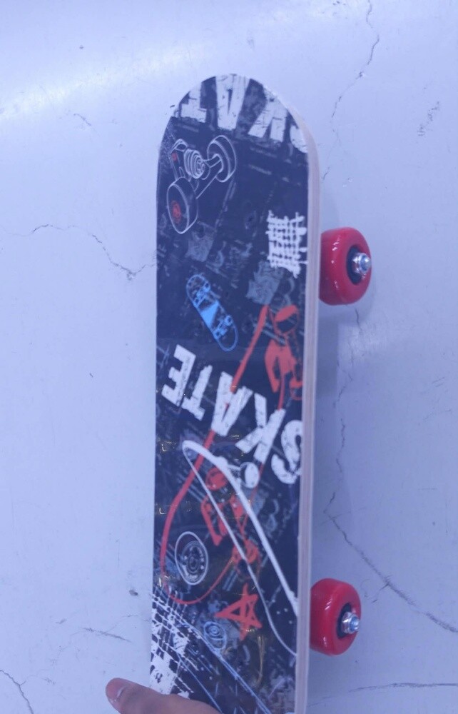 URGENT SELLING SCOOTER, SKATEBOARD - 2