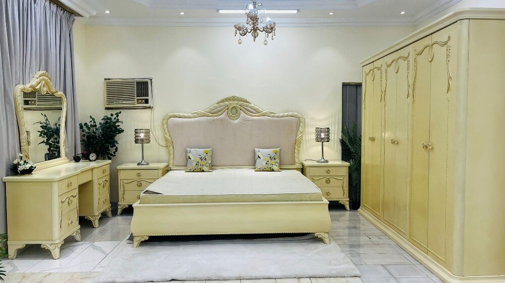 nabco brand bedroom set for sell - 9