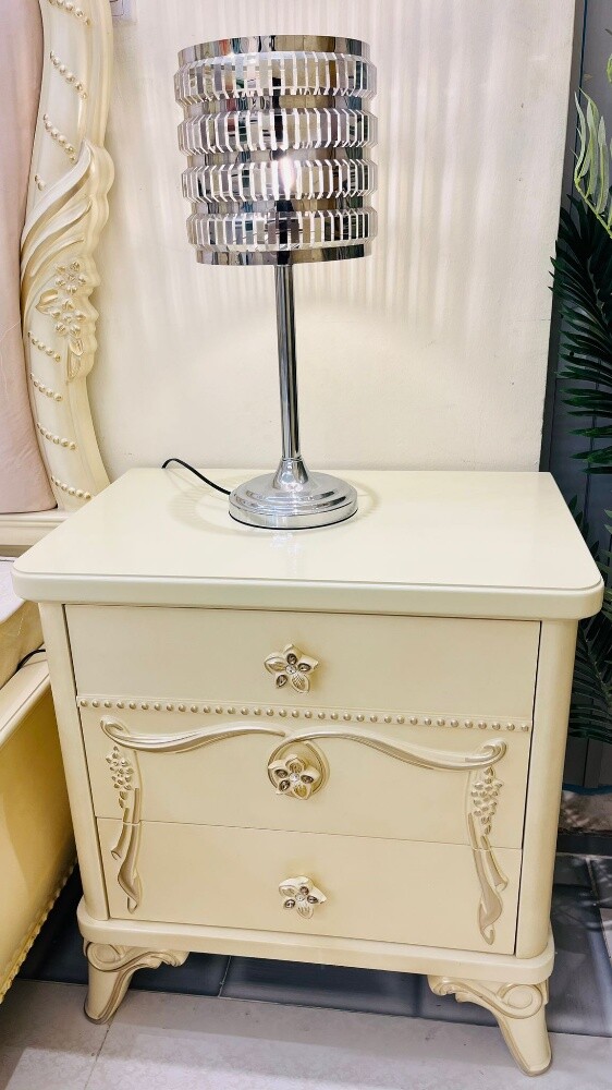 nabco brand bedroom set for sell - 3