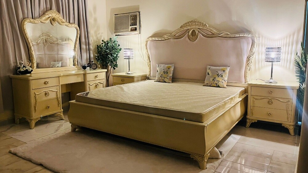 nabco brand bedroom set for sell - 7