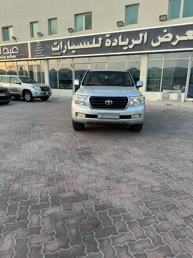 لاند كروزر جي اكس 2010 - 7