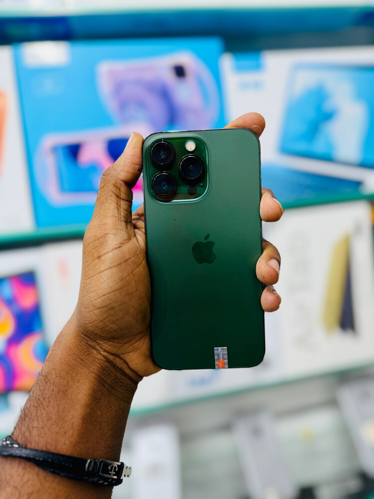 IPhone 13 Pro  - 6