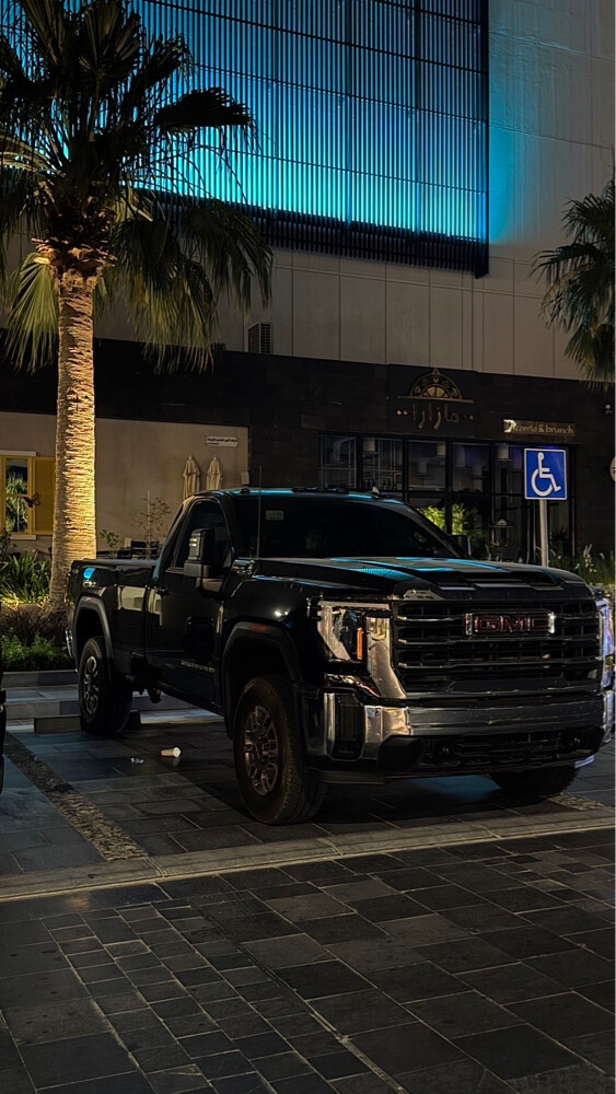 GMC 2500 6.6 gas 2025 - 8