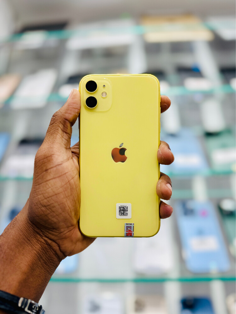 iPhone 11  - 6