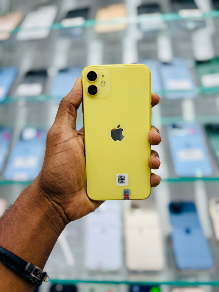 iPhone 11  - 2