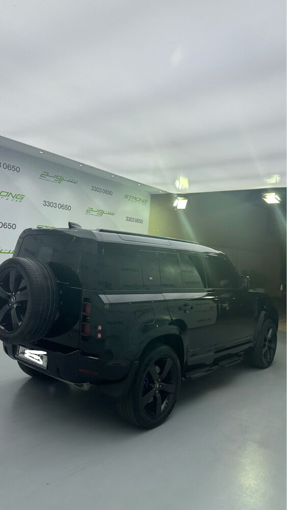 Land Rover - 2