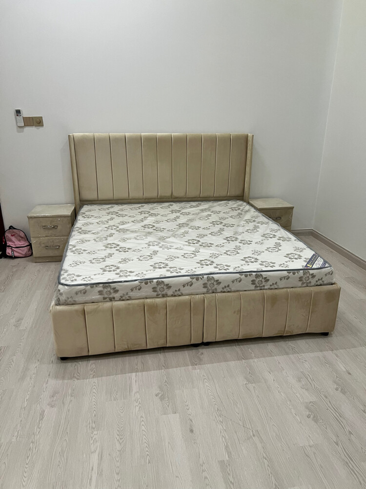 Royal furniture 30408640 - 1