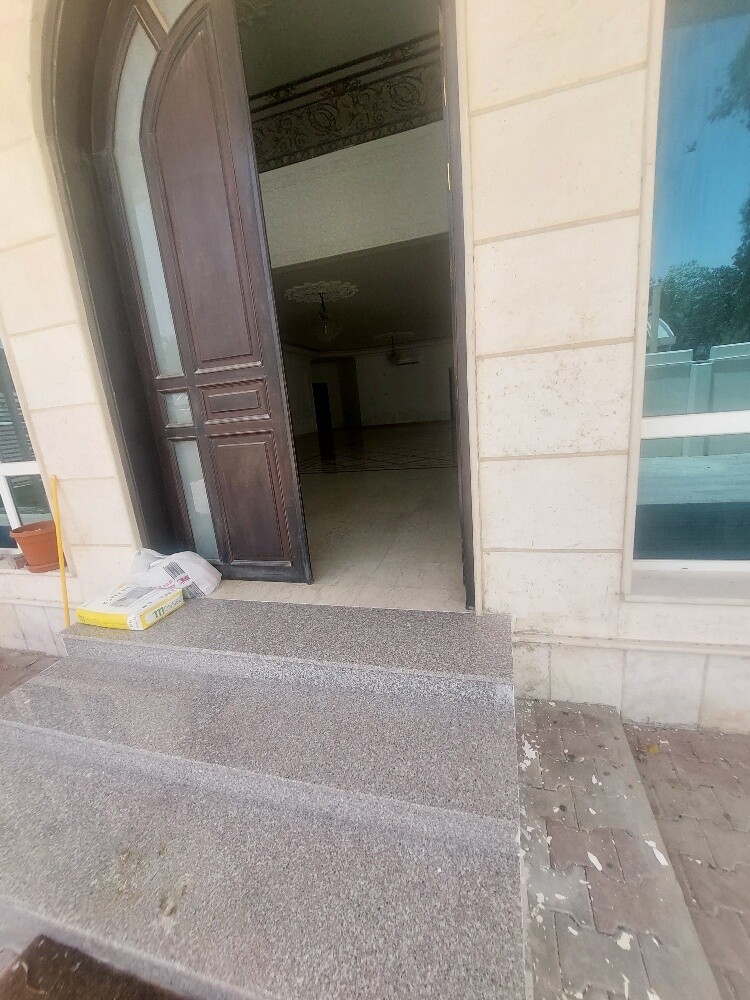 للبيع بيتين بالدحيل بسعر الارض - 1