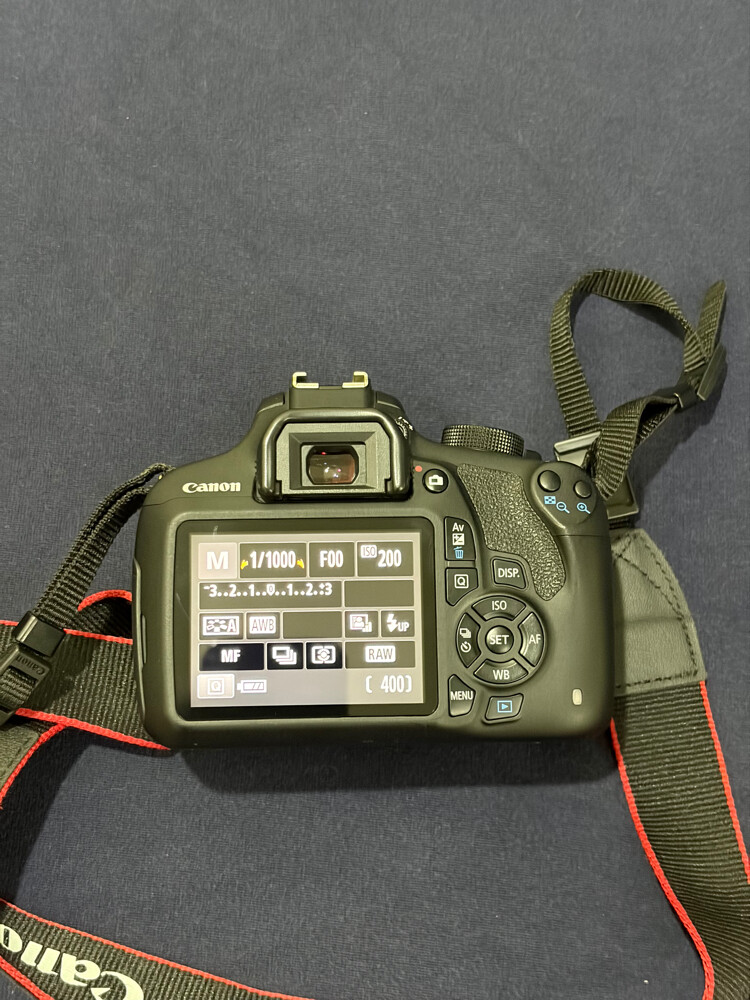 Canon Rebel t5 (1200d) - 2