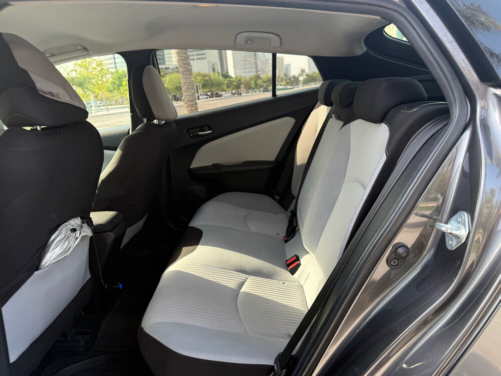 2019 Toyota Prius Hybrid  - 5