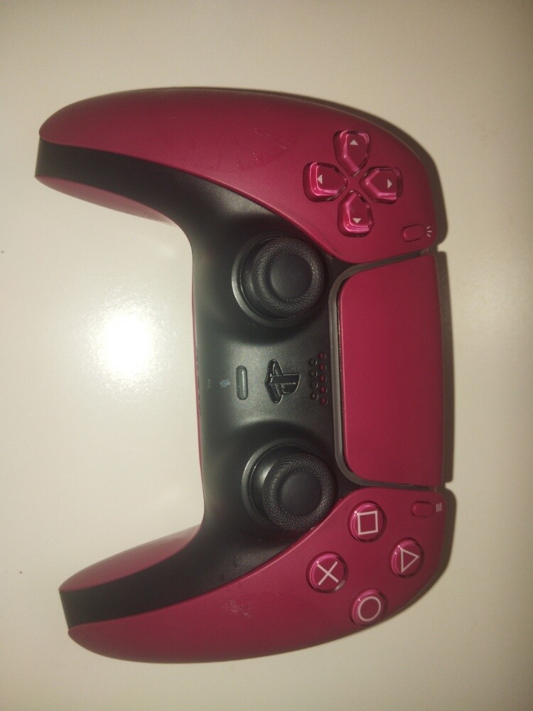 sony 5 hand - 3