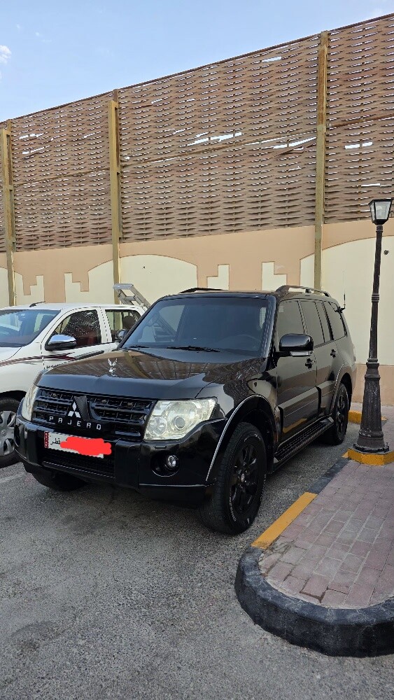 mitsubishi pajero 2009 full option - 1