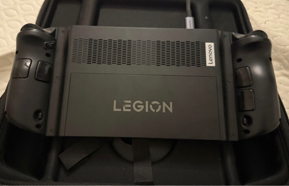 Lenovo legion Go - 3