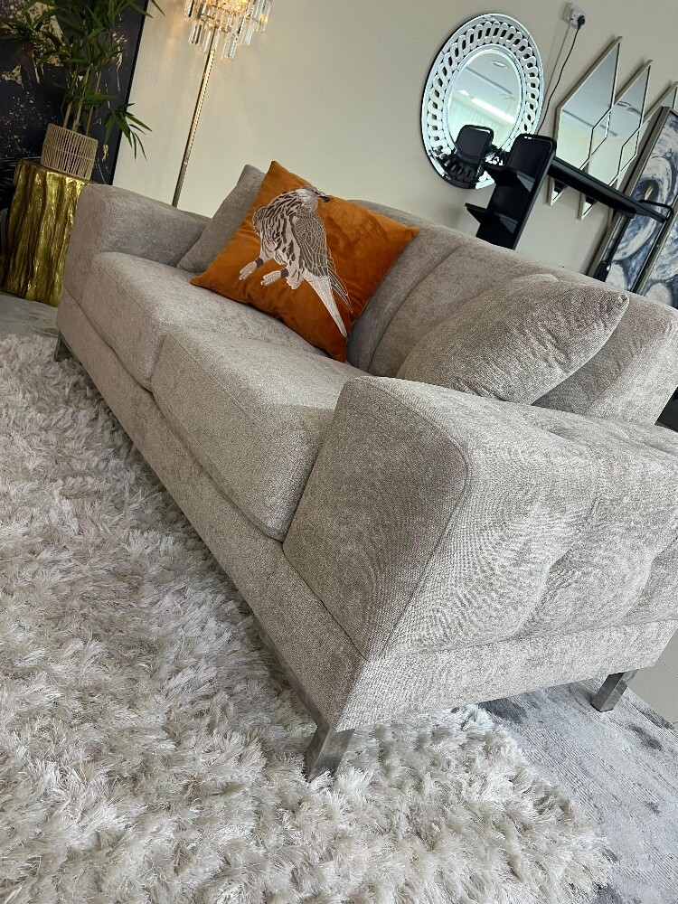 Luxury sofa set for sell - 9