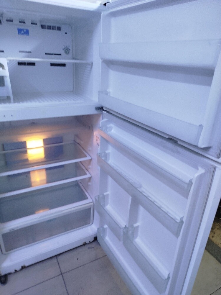 Hitachi big size fridge for sale - 3