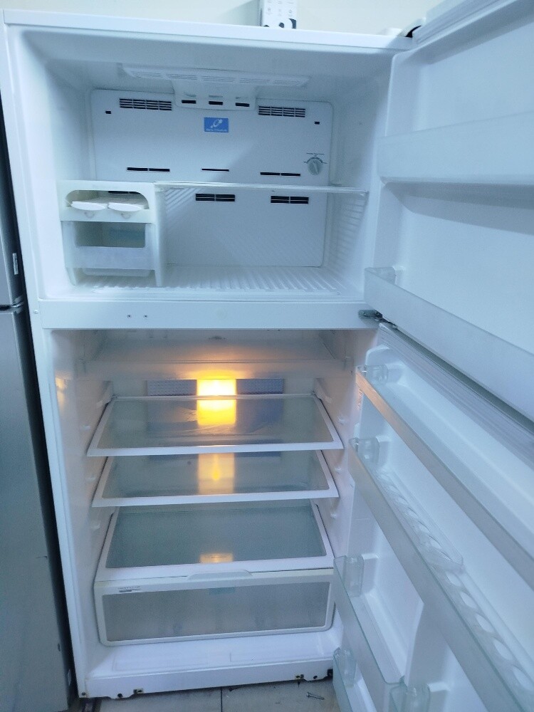 Hitachi big size fridge for sale - 2