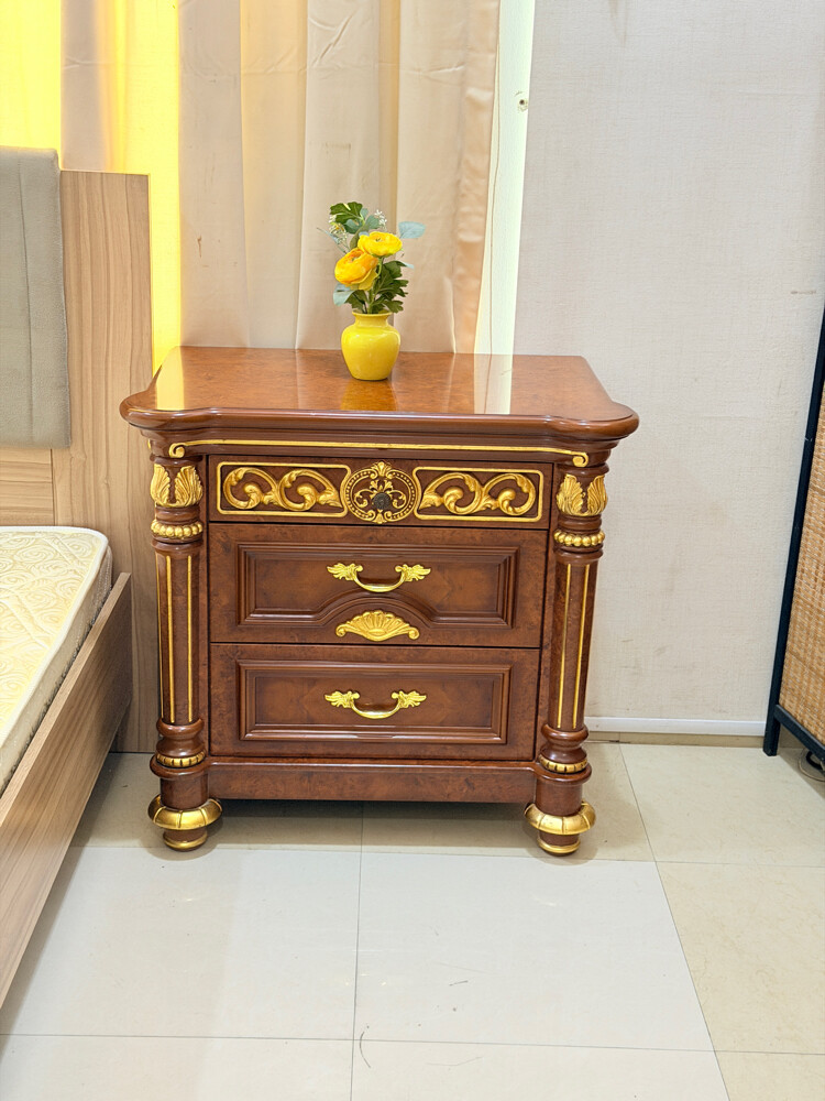 Luxury one side table for sale  - 1