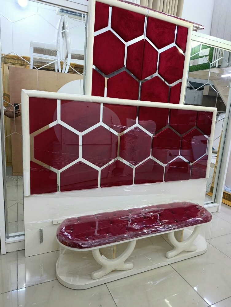 Sell Bedroom set. used good - 10