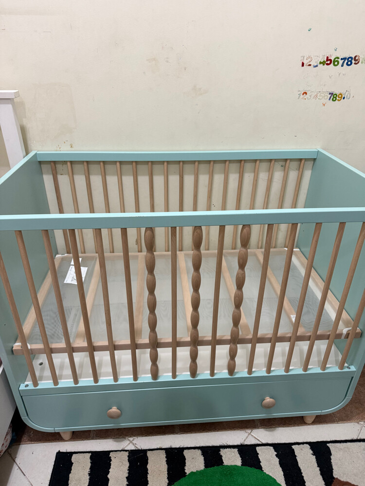 سرير أطفال ممتاز  - 2