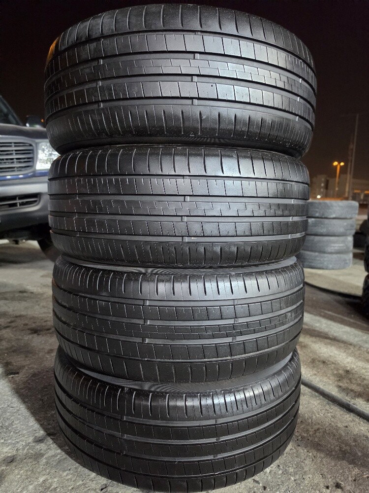 265/50/20 Dunlop Tyre Japan - 6