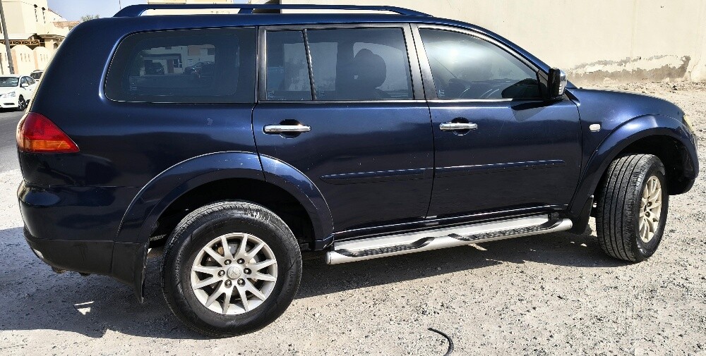 Pajero sport 2012 - 2