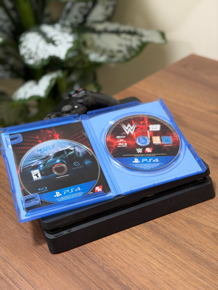 ps4 slim - 2