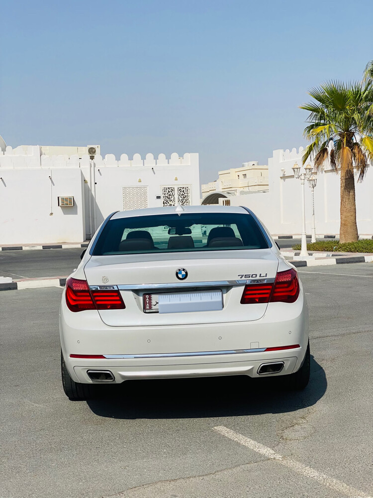 BMW  - 3