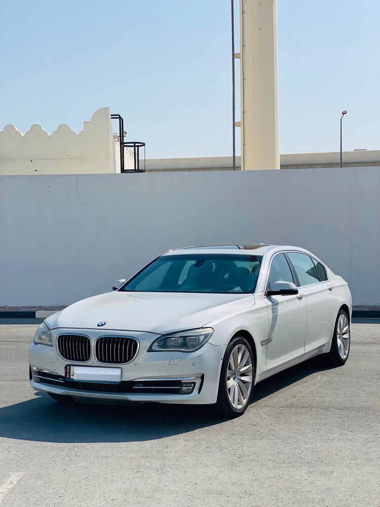 BMW  - 1