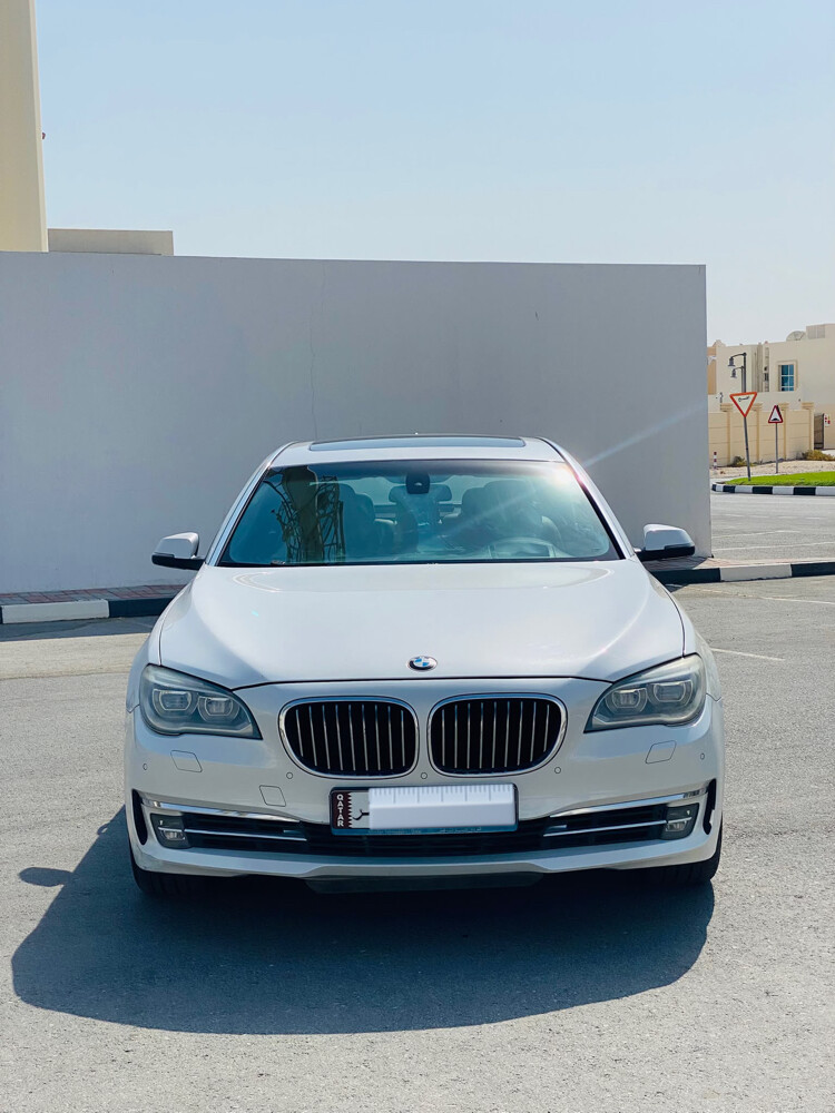 BMW  - 5