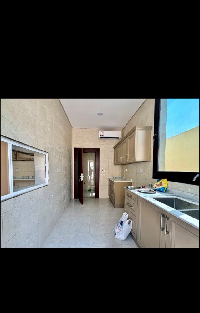 لأعمال الطلاء، اتصل على: 71153123 - 7