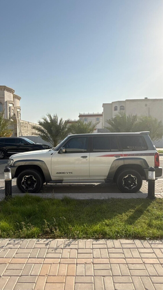 Nissan patrol super safari 2023  - 3