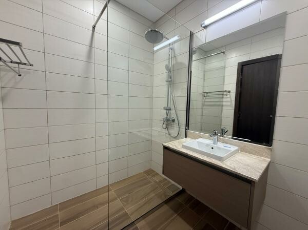 LUXURY 2BR | HUGE BALCONY | 200 SQM - 12