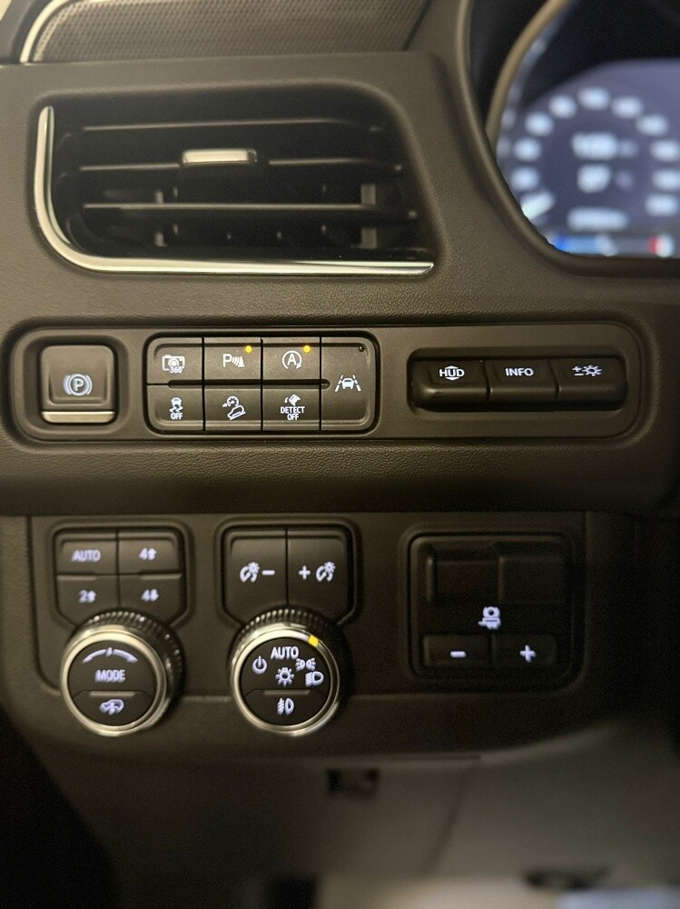 GMC YOKON AT4 - 12