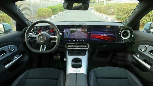 2027 Mercedes-Benz CLA 200 AMG - 2