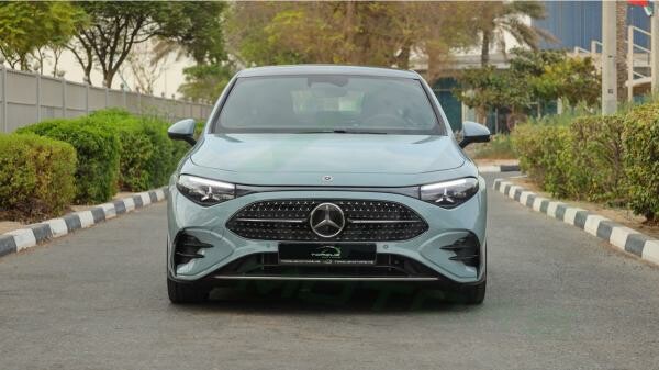 2027 Mercedes-Benz CLA 200 AMG - 3