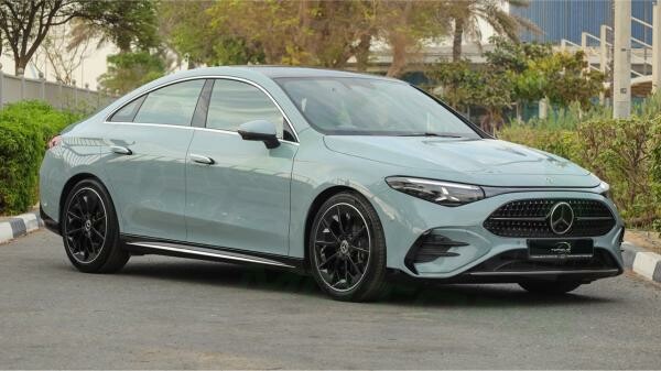 2027 Mercedes-Benz CLA 200 AMG - 4