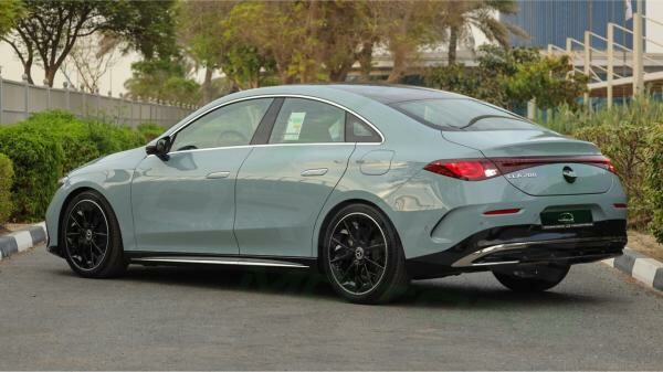 2027 Mercedes-Benz CLA 200 AMG - 5