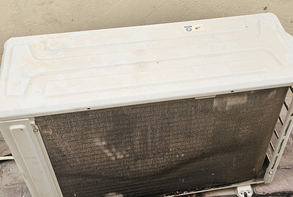 Frigidaire brand Ac 1.5 ton - 2