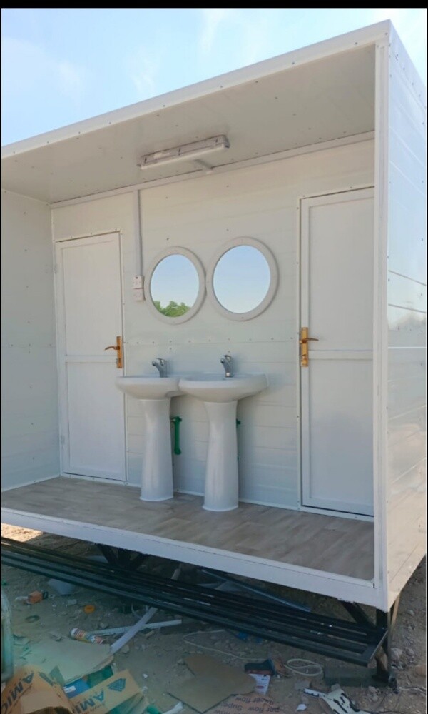 cabin toilet kitchen - 2