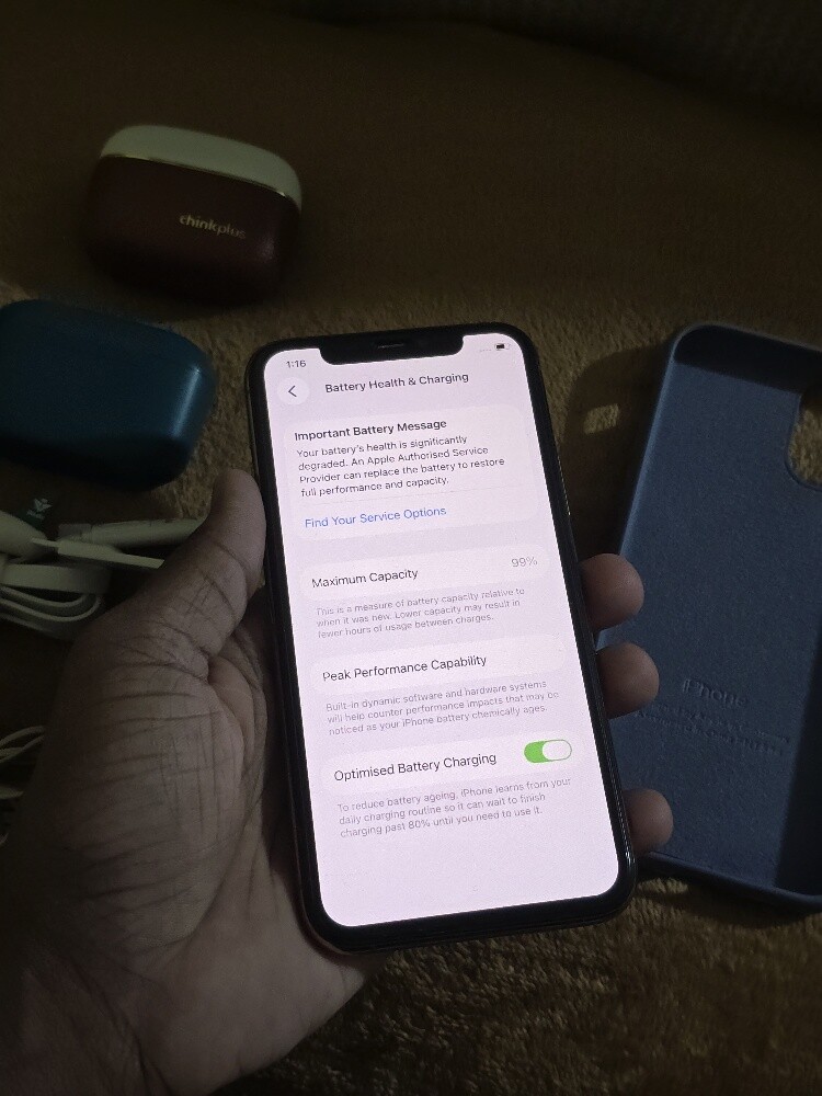 iPhone 11 Pro, 256 Gold-99% - 3