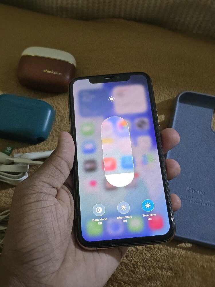 iPhone 11 Pro, 256 Gold-99% - 5