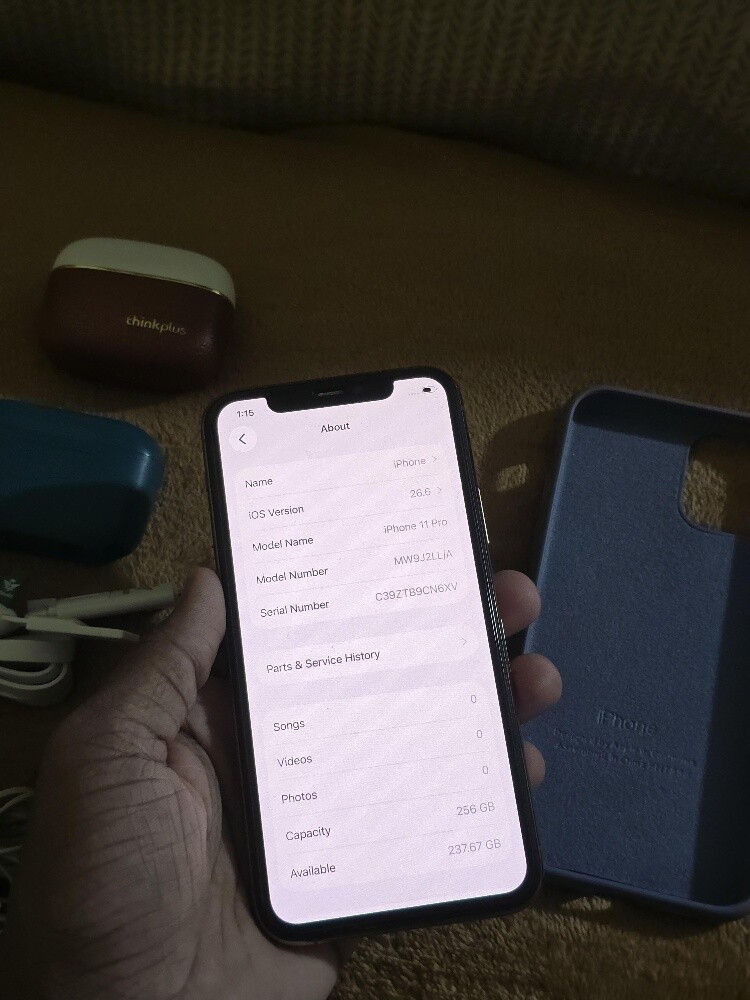 iPhone 11 Pro, 256 Gold-99% - 4