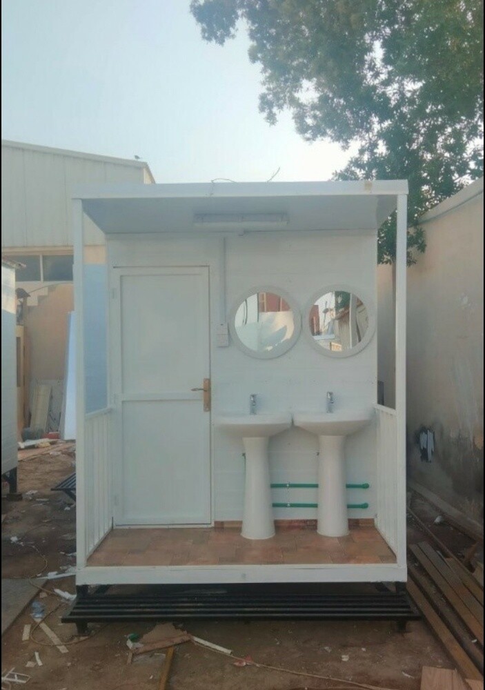 cabin toilet kitchen - 4