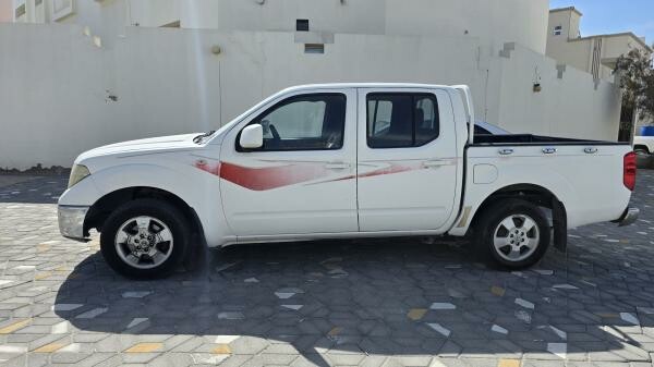 Nissan Navara for urgent sale - 1