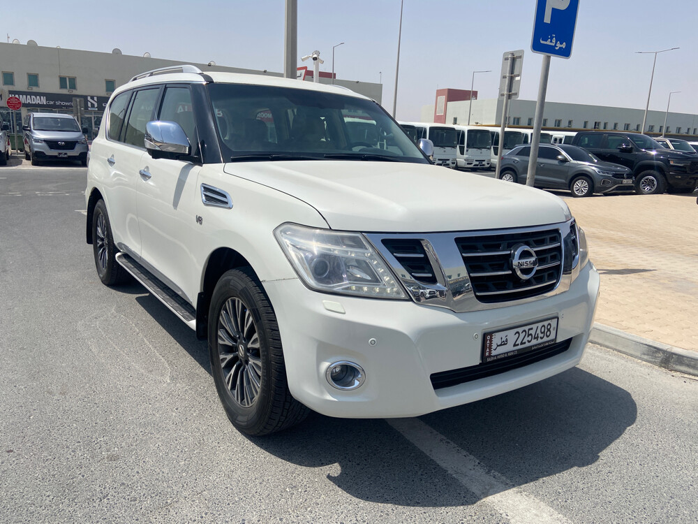Nissan Platinum 2015 white  - 3