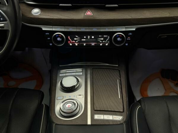 Genesis G80 2023 - 10
