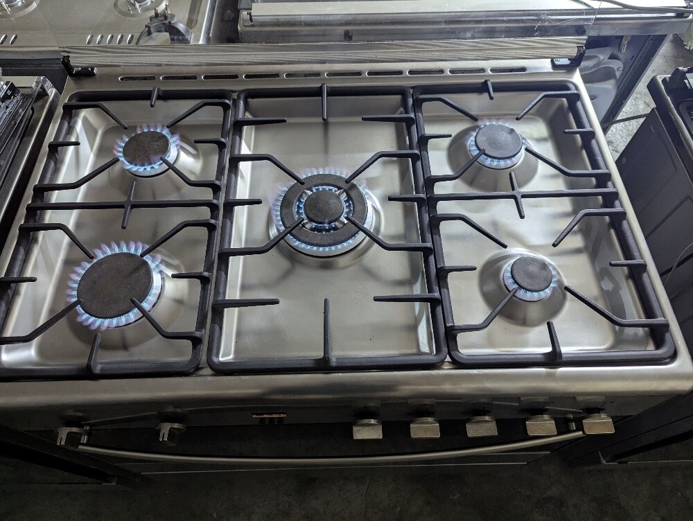 Used Gas Cooking Range - 4 & 5 Burn - 22